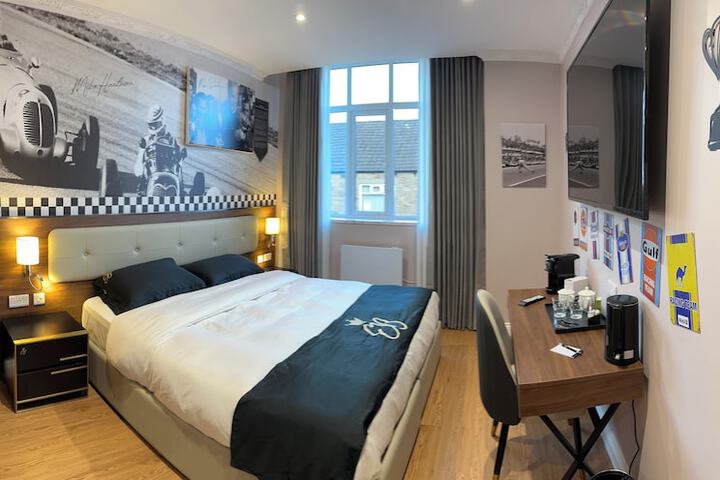 Room 13 of 117