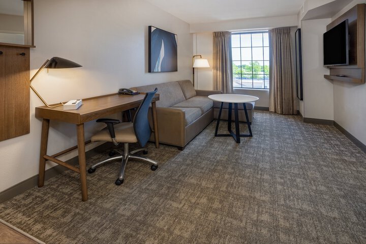 Room 8 of 46