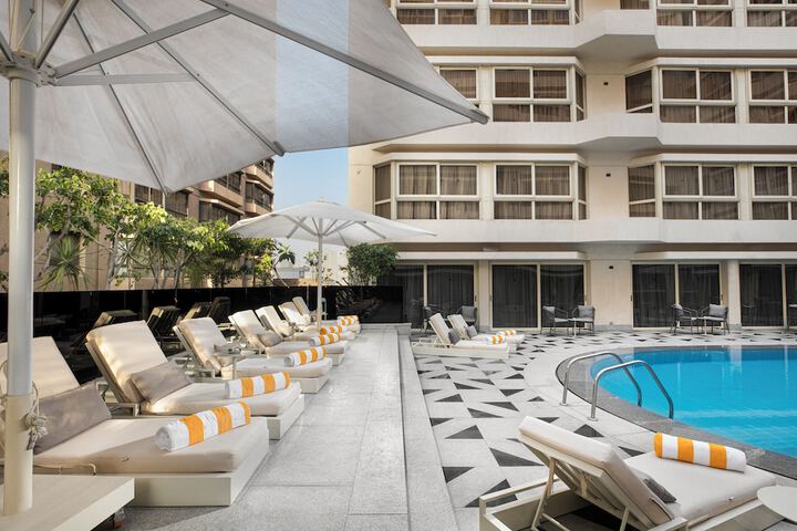 Pool Hotel
