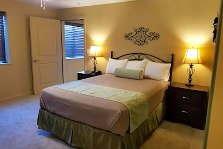Room 2 of 11