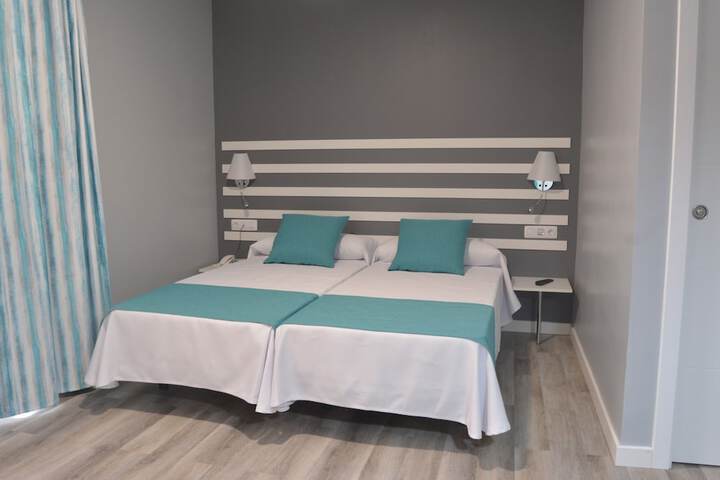 Room 7 of 26