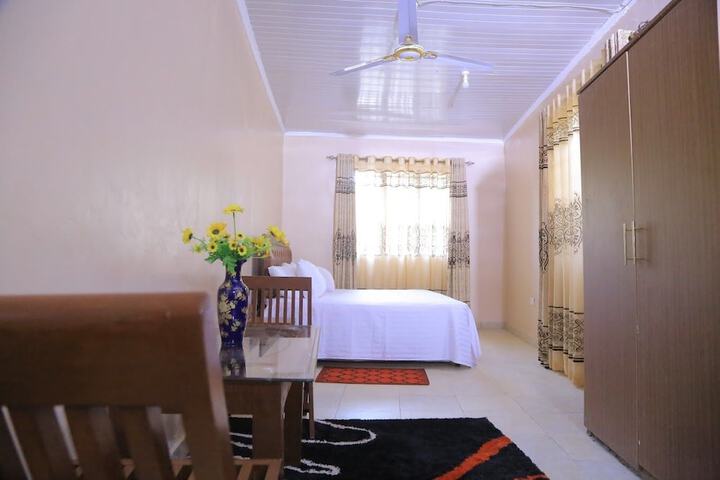 Room 7 of 34