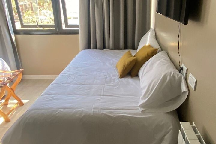 Room 4 of 23