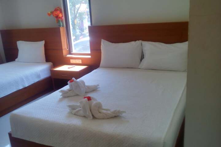 Room 27 of 63