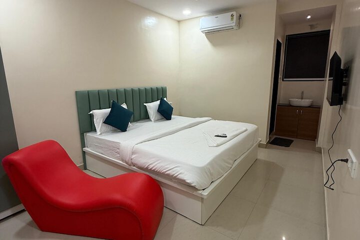 Room 18 of 27