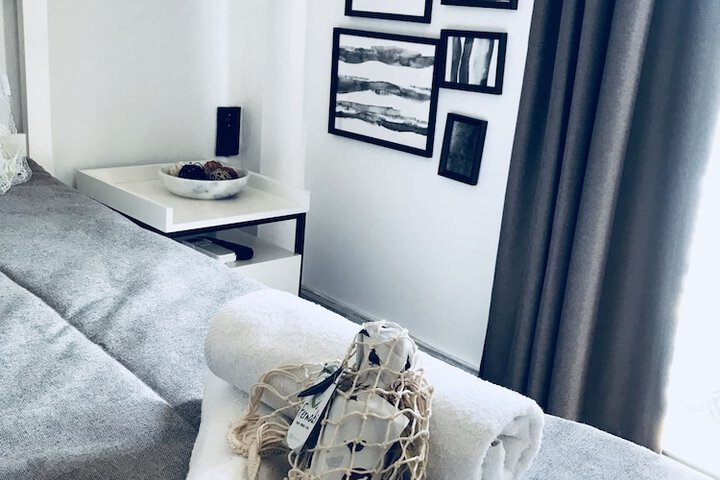 Room 4 of 52