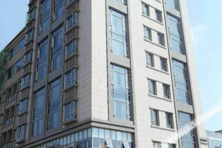 Hotel 4 of 25