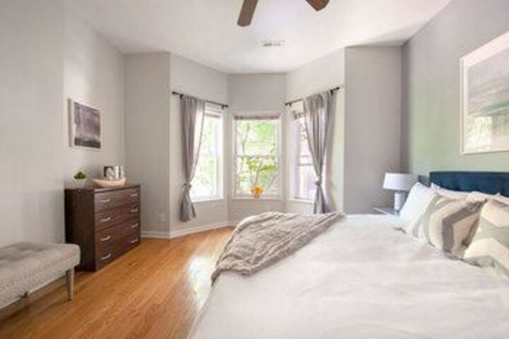 Room 9 of 24