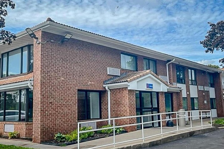 Studio 6 - East Syracuse, NY – Airport in East Syracuse, NY