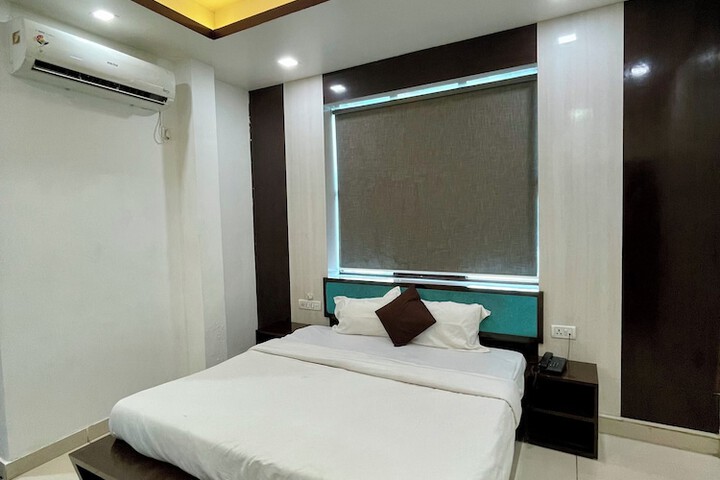 Room 26 of 53
