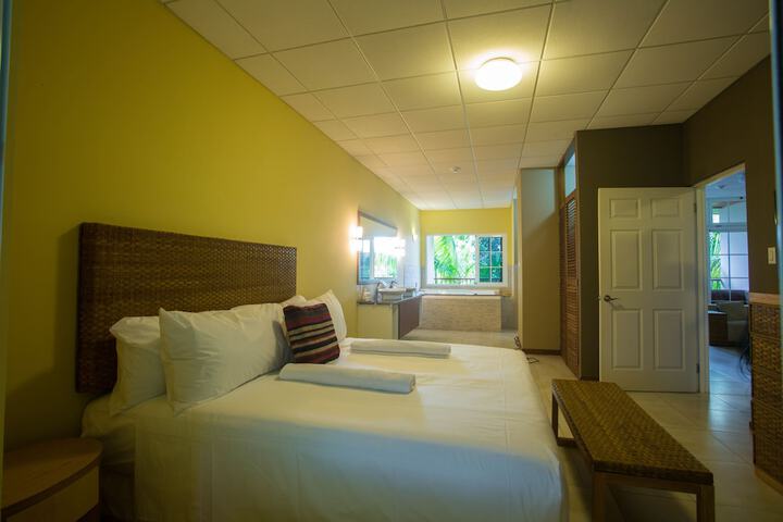 Room 34 of 70
