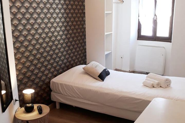 Room 7 of 26