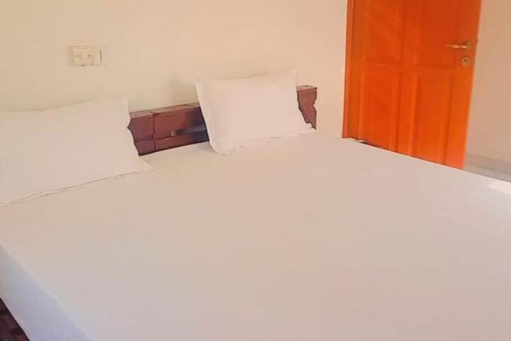 Room 3 of 22