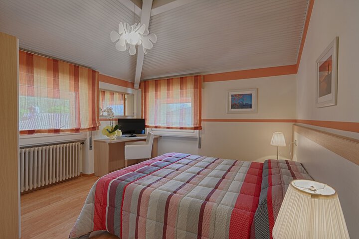 Room 13 of 47