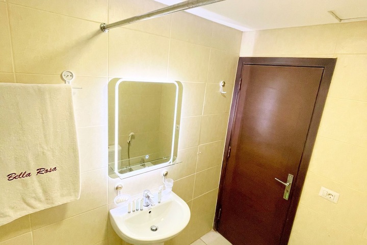 Room 35 of 40