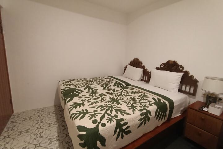 Room 14 of 30