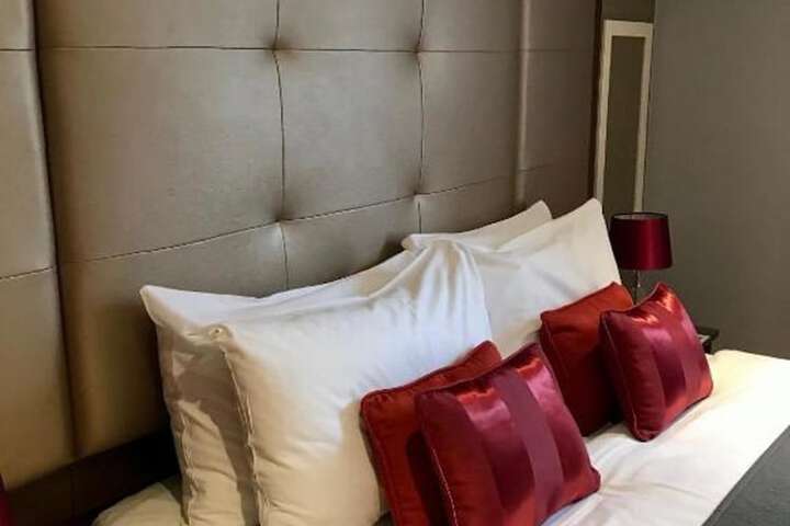 Room 41 of 73