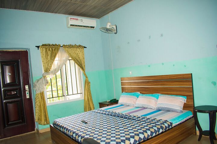 Room 22 of 25