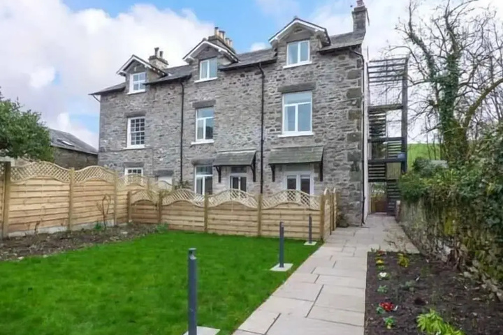 Crooklands House 3