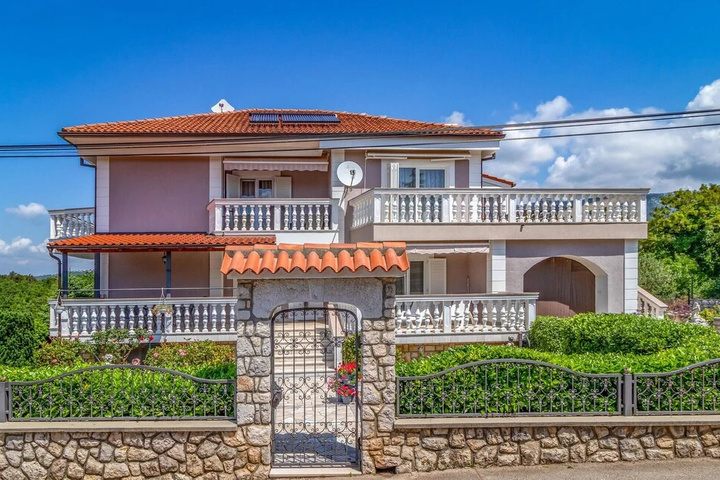 Awesome Home in Jadranovo With Wifi and 3 Bedrooms