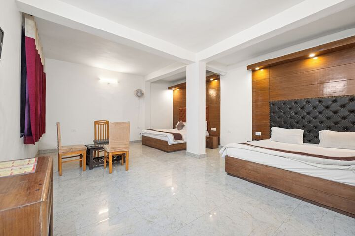 Room 8 of 54