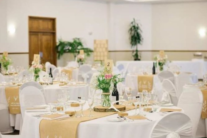 Ballroom/Hall 28 of 36
