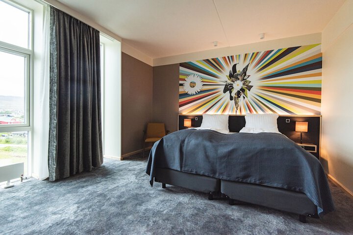 Room 9 of 85