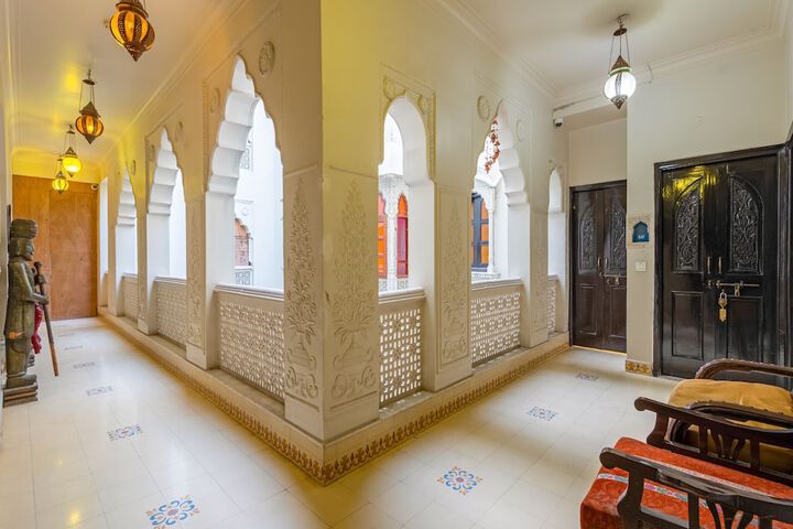 Lobby Entry