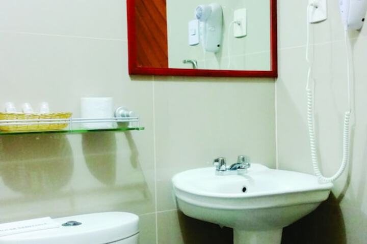 Room 25 of 43