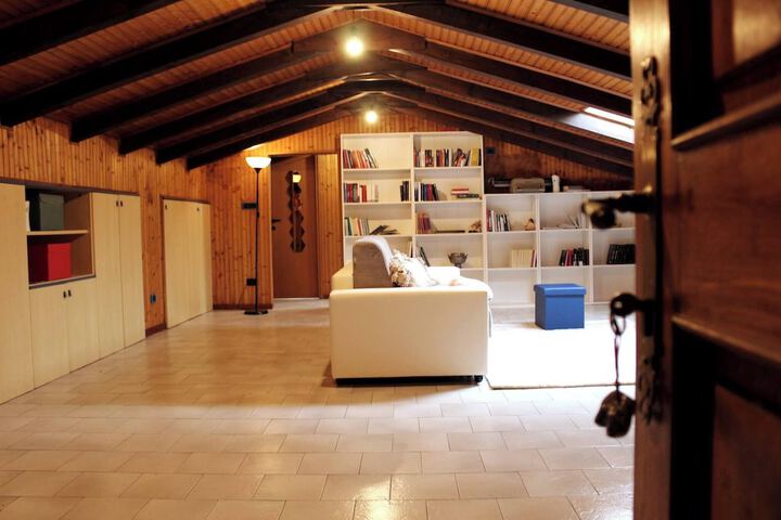Room 5 of 35