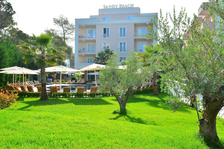 Sandy Beach Resort