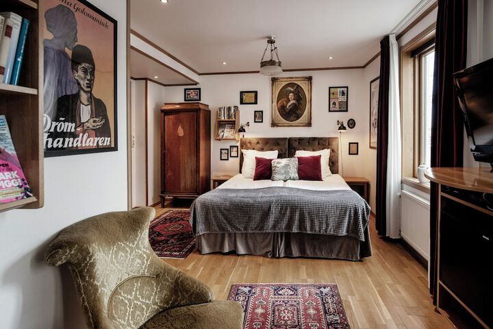 Room 8 of 59