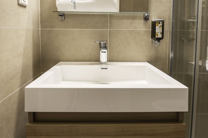 Room 121 of 141