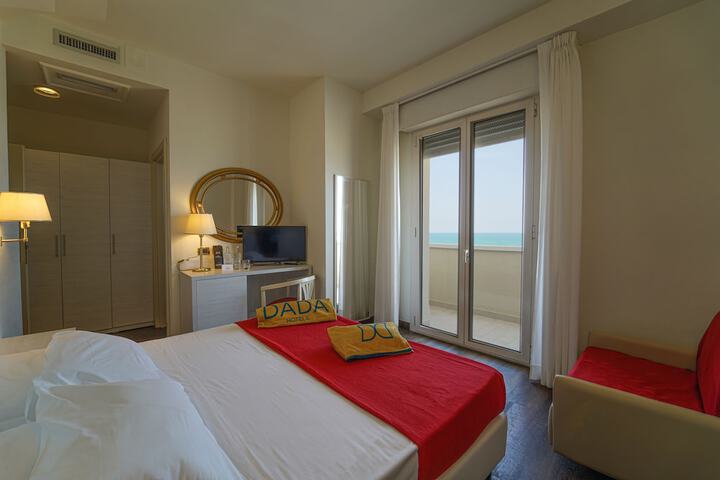 Room 14 of 46