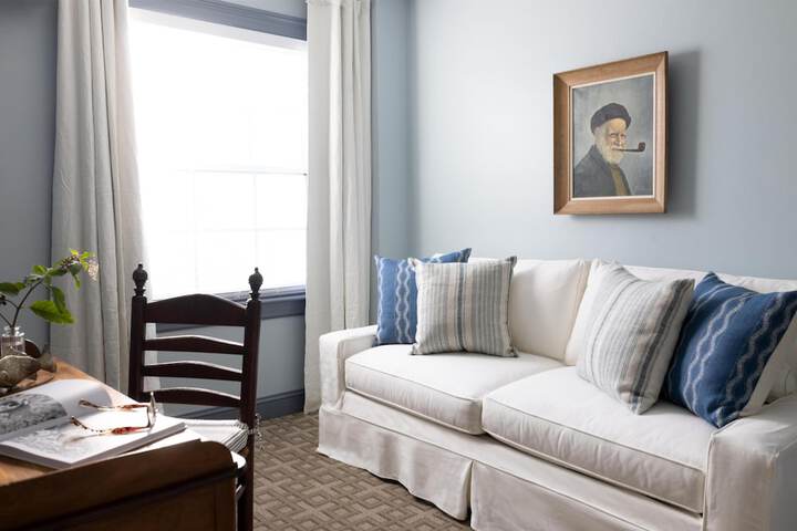 Room 69 of 108
