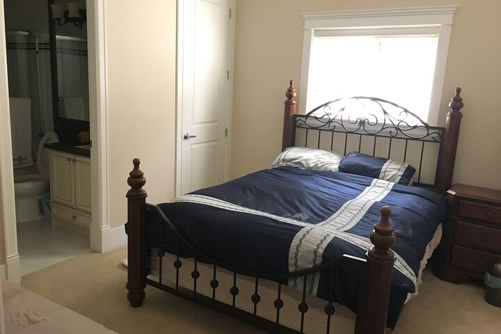 Room 28 of 47