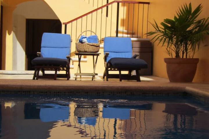 Hotel Pool