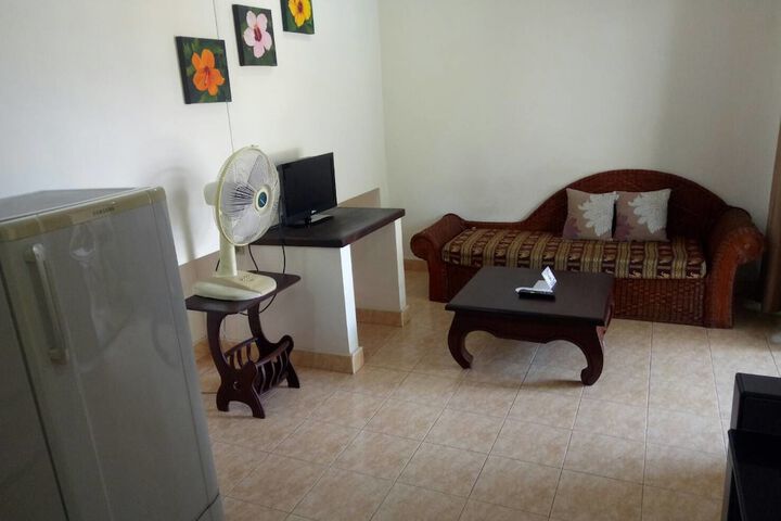Room 28 of 33