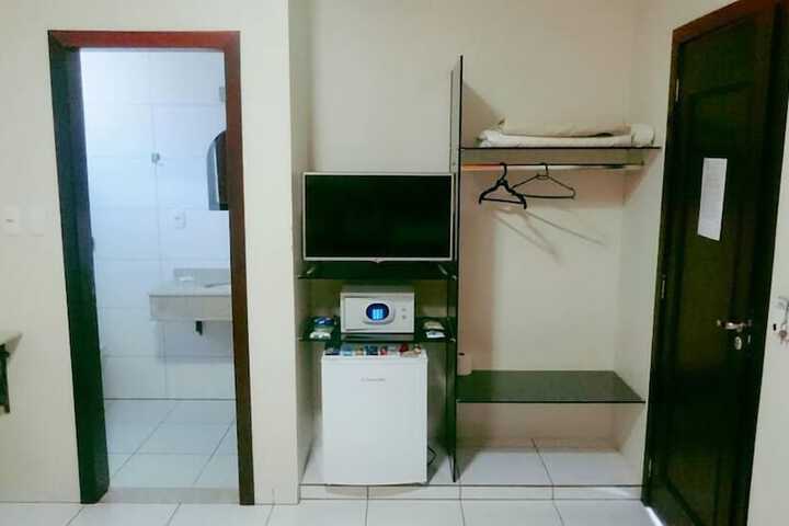 Room 5 of 35