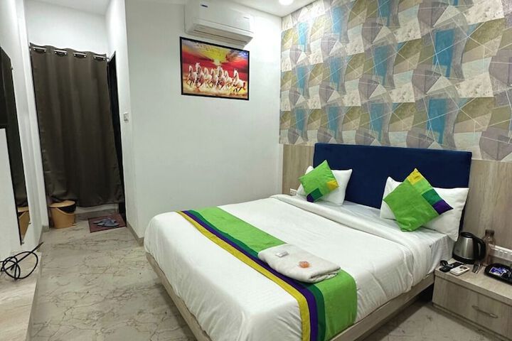 Room 10 of 39