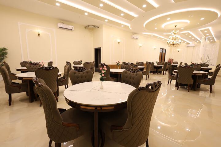 Ballroom/Hall 53 of 58