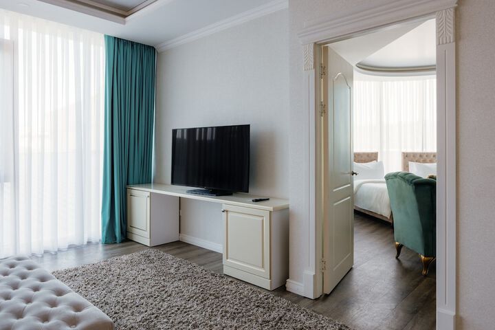 Room 12 of 40