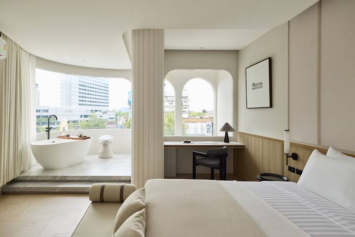 Room 28 of 101