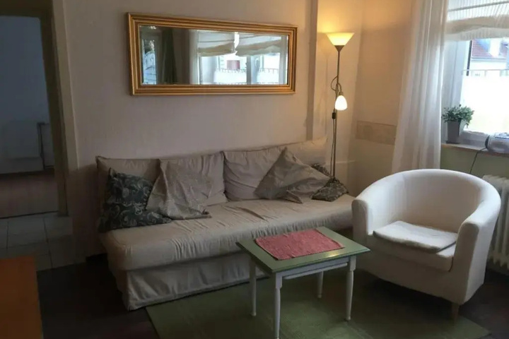 Room 4 of 10