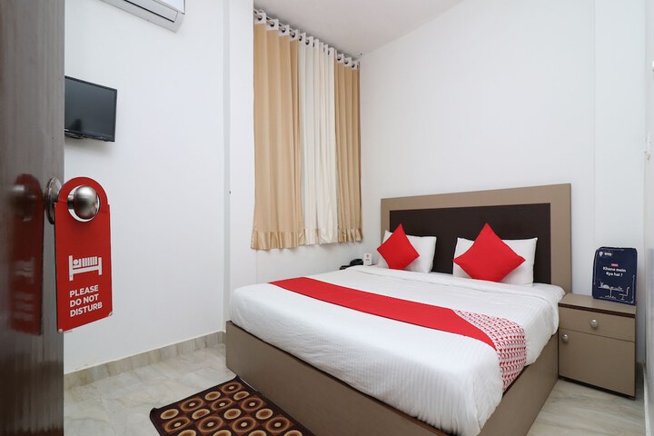 Room 18 of 23