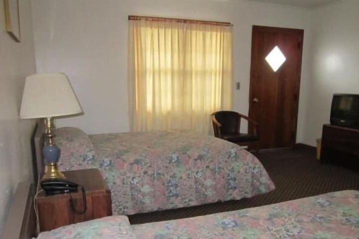 Room 15 of 53