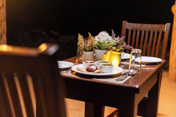 Dining 30 of 63