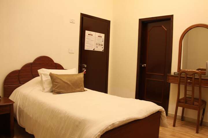 Room 54 of 119