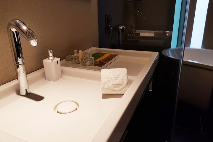 Room 25 of 45