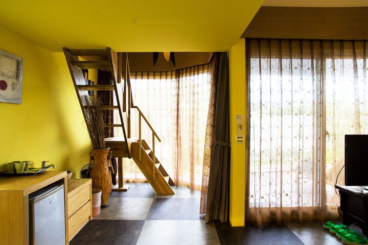 Room 11 of 20